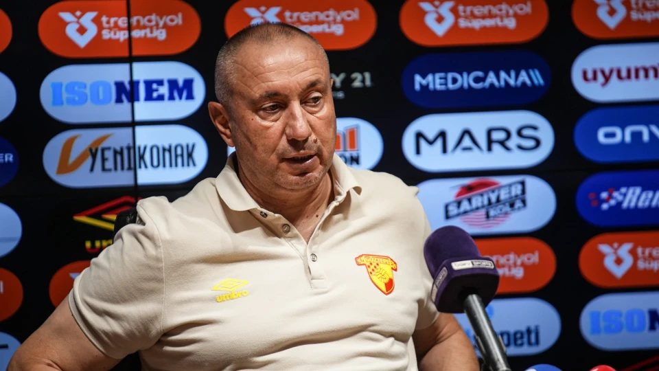 Stanimir Stoilov'dan Gaziantep maçı sonrası flaş itiraf: Çok zor bir sürecin içerisindeyiz