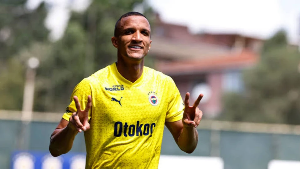 Fenerbahçe, Rodrigo Becao ile yollarını ayırdığı açıkladı!