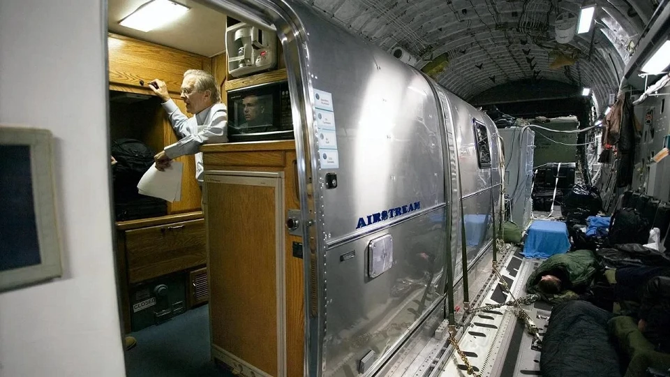 Uçak içinde gizli kapsül: CIA Başkanı Rusya'ya C-17 uçağındaki gizli kapsülle neden gitti?