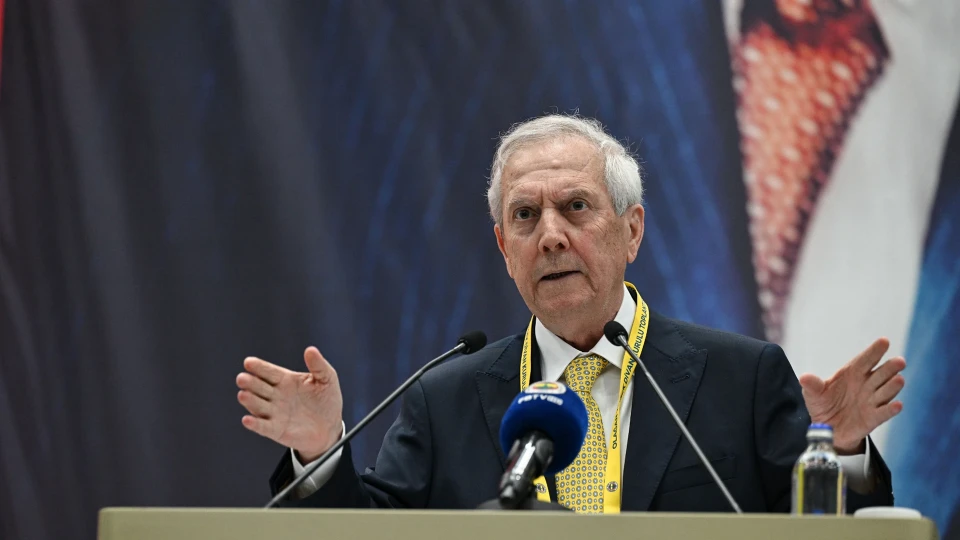 Aziz Yıldırım'dan İsmail Kartal açıklaması: 'Ben gidene kadar buradan ayrılamaz'