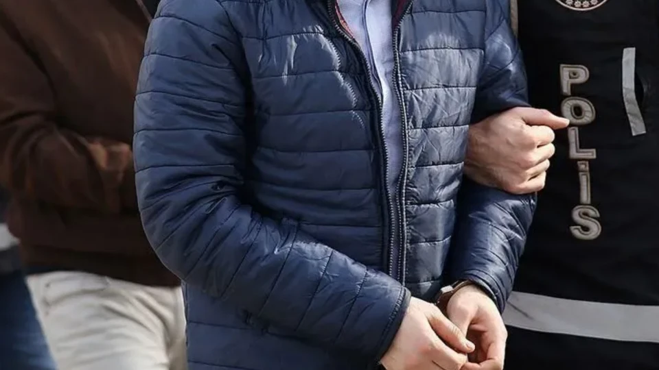 Fenerbahçe-Roma maçı öncesi düğmeye basıldı: Karaborsa bilet satan 5 kişi yakalandı