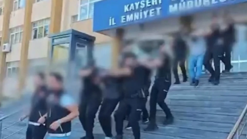 Kayseri'de zehir tacirlerine operasyon: 7 şüpheli tutuklandı