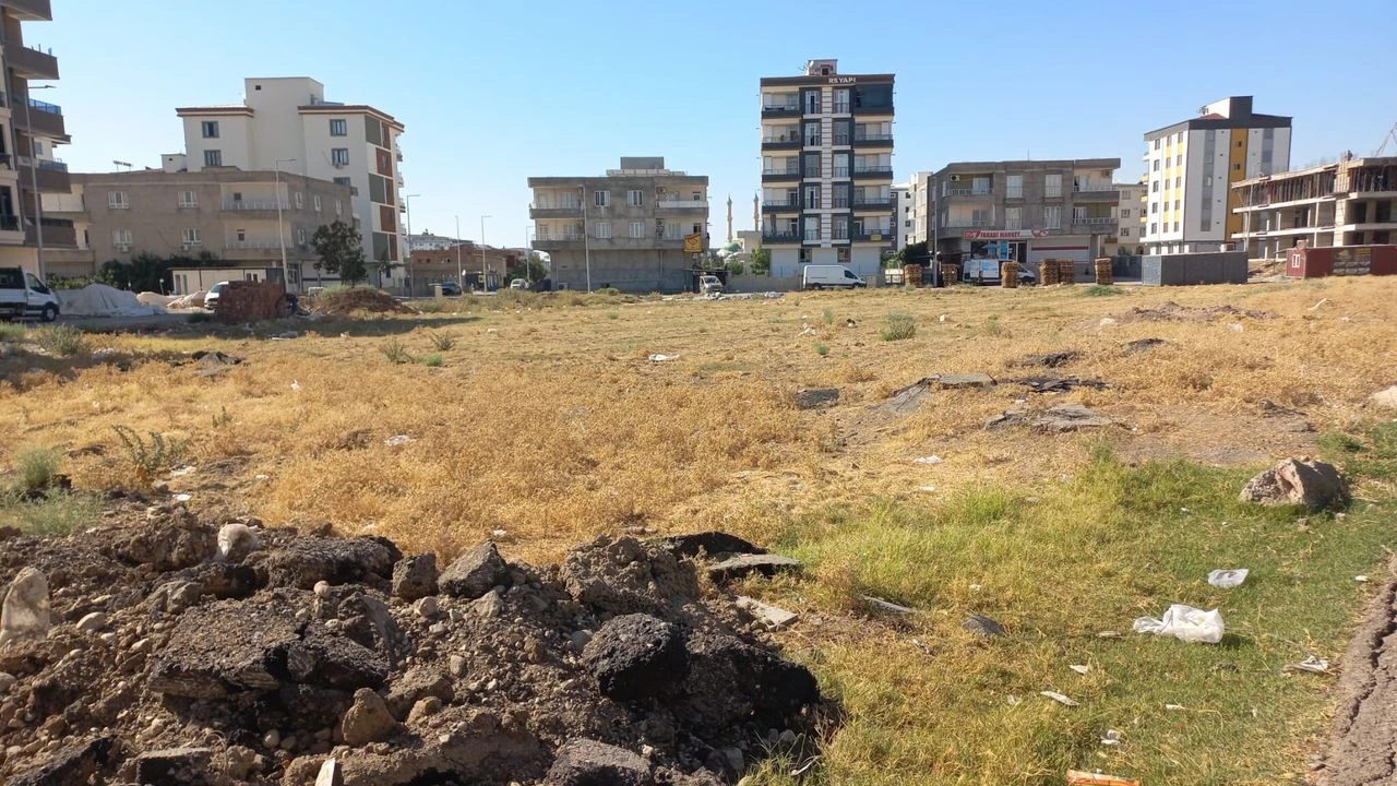 Okul Önündeki Çevre Kirliliğine Mahalleli Tepkili