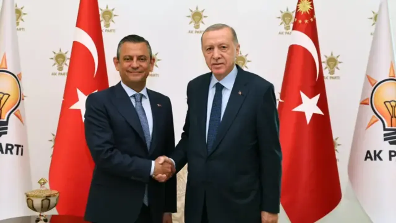 Özgür Özel’e 800 bin lira tazminat cezası