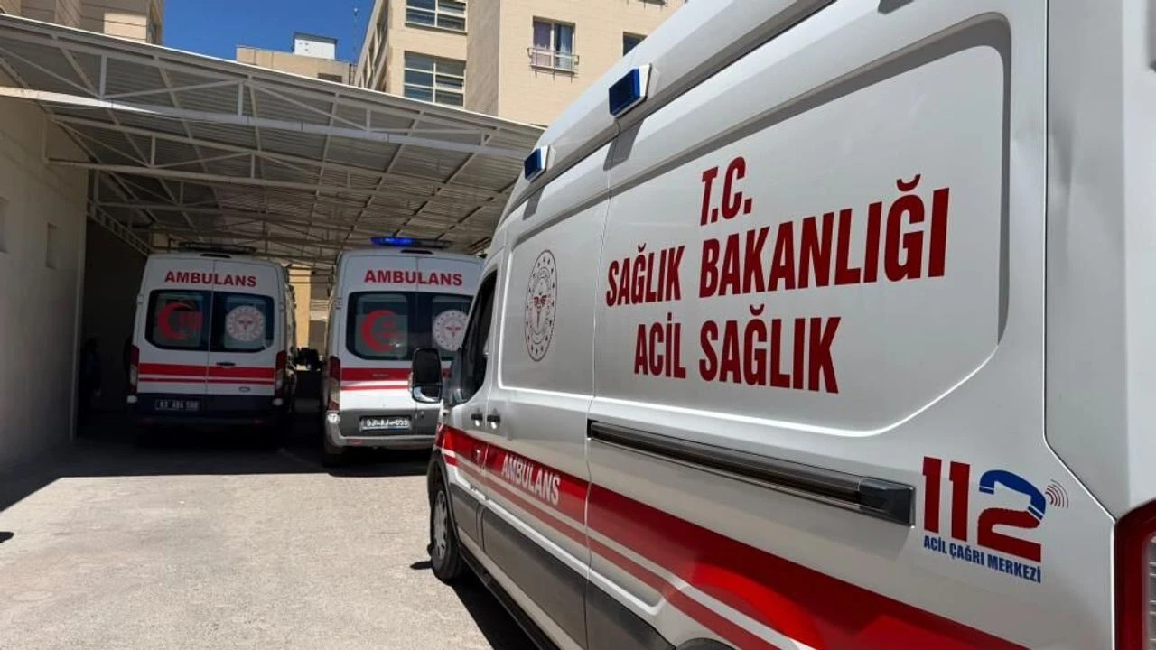 Siirt'te iki kardeş boğulma tehlikesi geçirdi