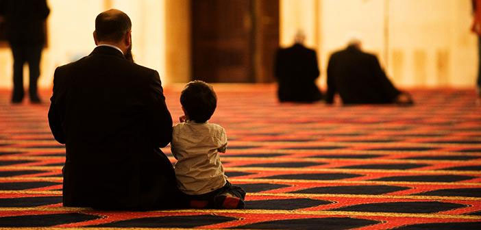 Kutsal Emanetin Yüklenmiş Halife: İnsan