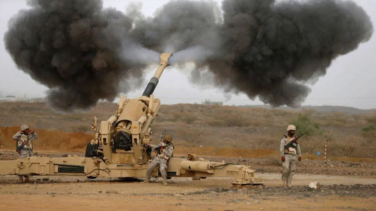 SUUDİ ARABİSTAN YEMEN’İN SINIR KÖYLERİNİ TOPÇU ATEŞİYLE HEDEF ALDI